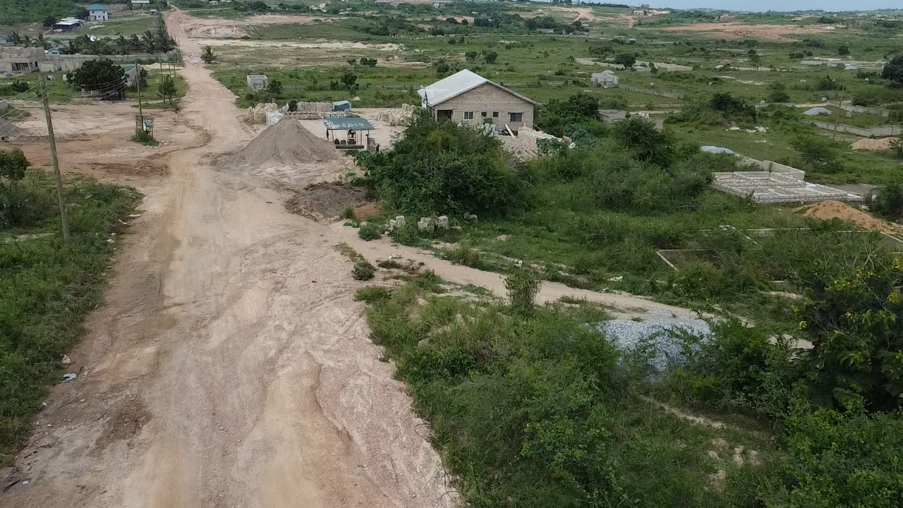 Anomawobi (Krodua) Land